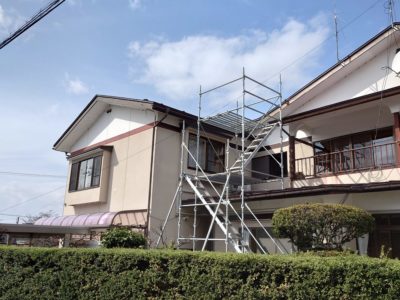 春です！お彼岸も過ぎまして、本格的な塗装シーズンとなりました(*^-^*)