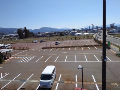 会津若松　駐車場ライン　　区画線　　車いすマーク　　(*^-^*)