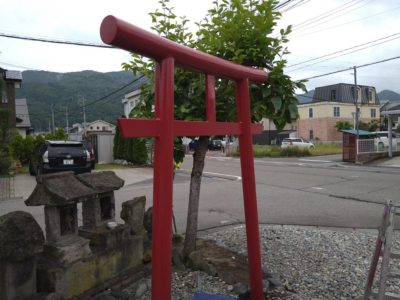 鳥居塗装　　(*^-^*)