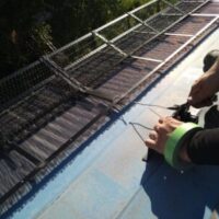 会津若松市内　雪止め取り付け　スノーストップ　　(*^-^*)