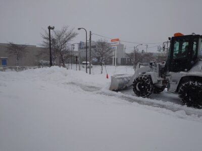 今年初のまとまった雪になり除雪出動しました　会津除雪