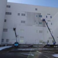 外壁高圧洗浄　　高所作業車２７ｍ　5日目　会津若松市　掃除