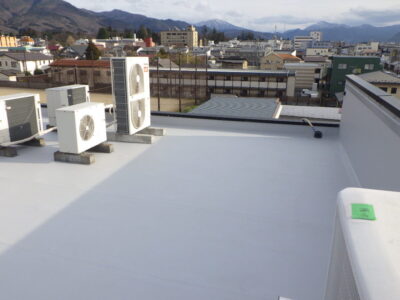 会津若松市内　屋上シート防水張り替え工事完了！！