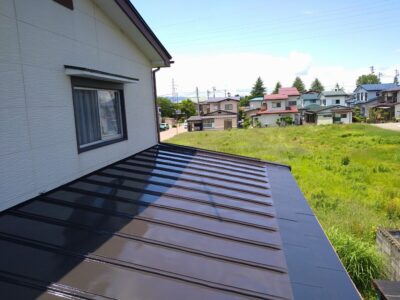 市内屋根塗装工事完了！！　一部トタン張り替え