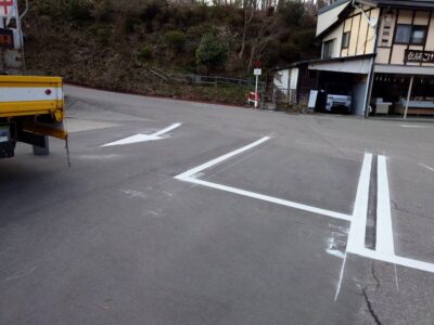 南会津　駐車場区画線工事