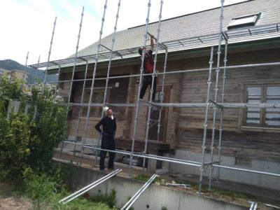 会津若松　　屋根塗装　　落下防止足場組み立て